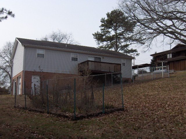 Building Photo - Beautiful 3 bedroom 2 bath single family h...