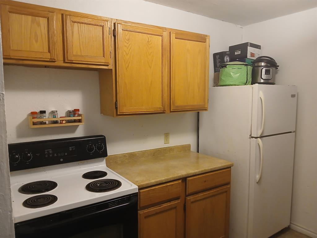 Building Photo - 5402 Ponciana Dr