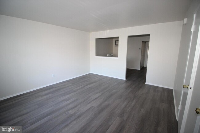 Foto del edificio - 2016 Jason Dr