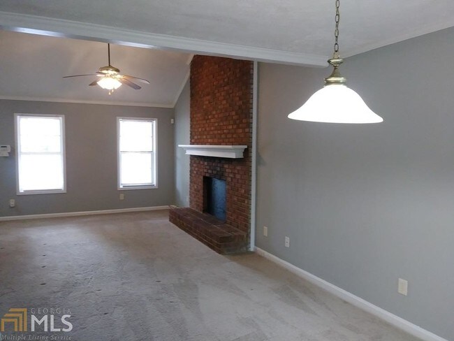 Building Photo - 2633 Country Trace SE