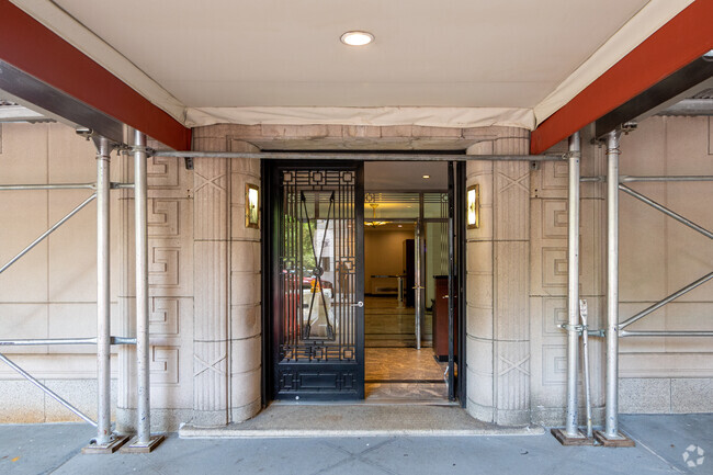 Entrance - 100 Riverside Dr