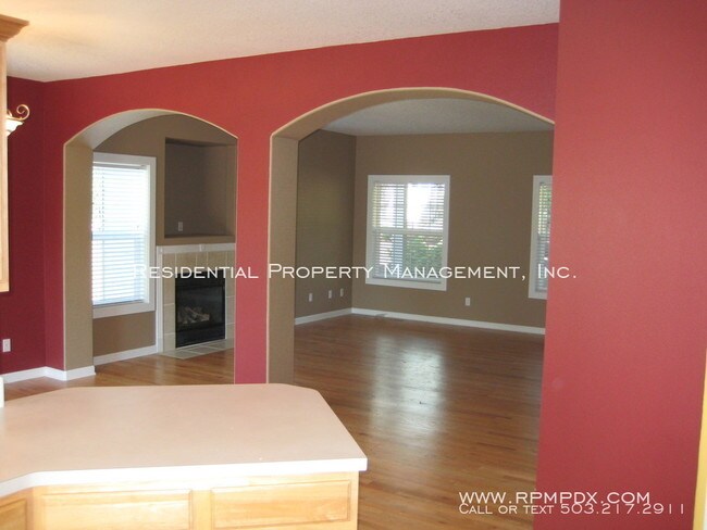Building Photo - 9023 SW 25th Ave