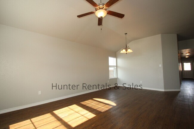 Foto del edificio - Luxury Duplex Close to Texas A&M-Central T...