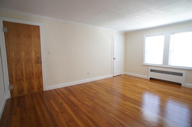 Foto del edificio - 165 Everett St