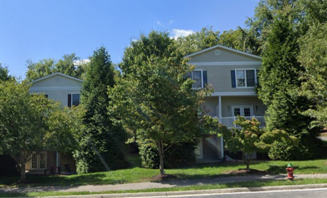 Foto del edificio - Very Nice 3 bedroom townhouse