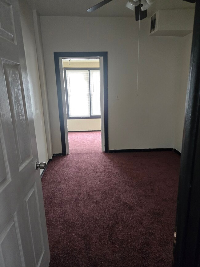 Building Photo - 6329 S Loomis Blvd