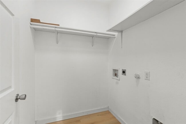 Building Photo - 1908 Gallagher St