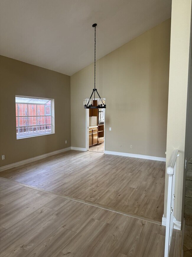 Foto del edificio - 4-Bed | 3 Bath | University City Home for Rent