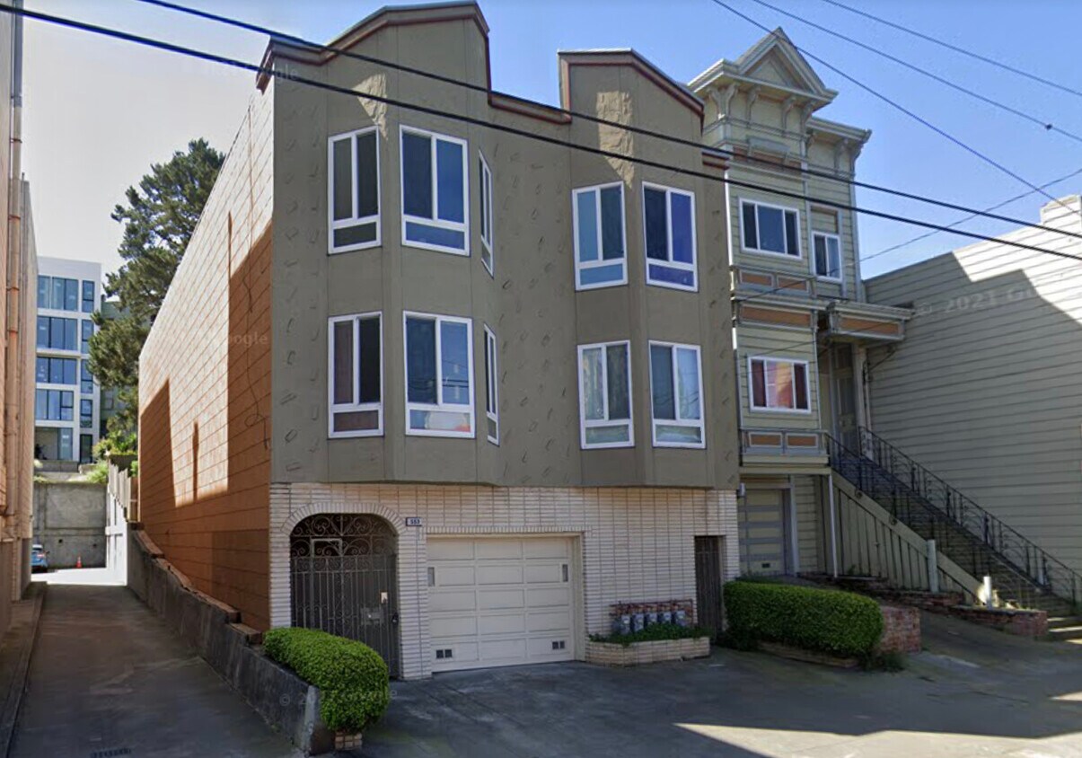 Building - 553 Frederick St