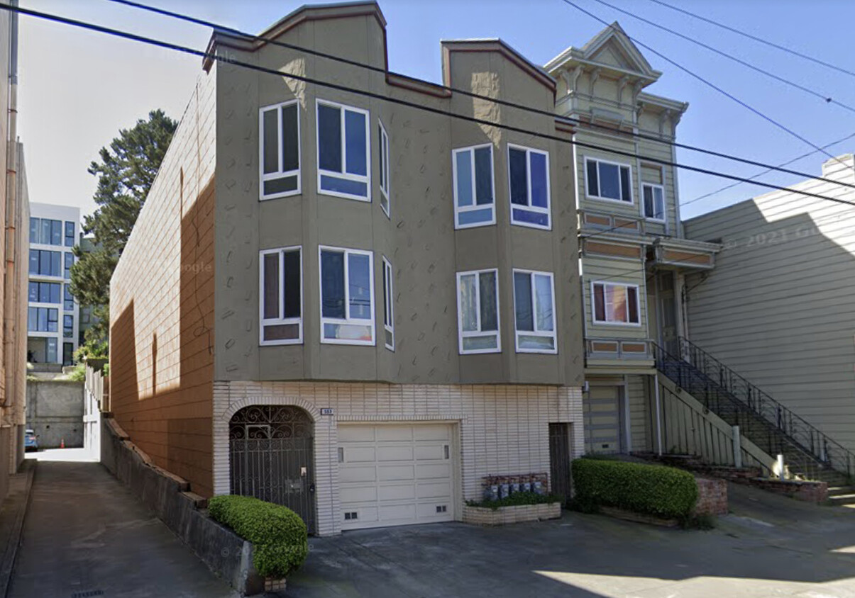 Building - 553 Frederick St