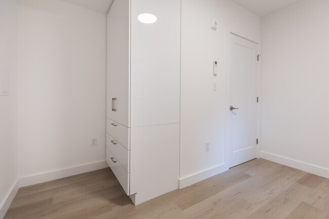 Foto del edificio - 2837 Washington St