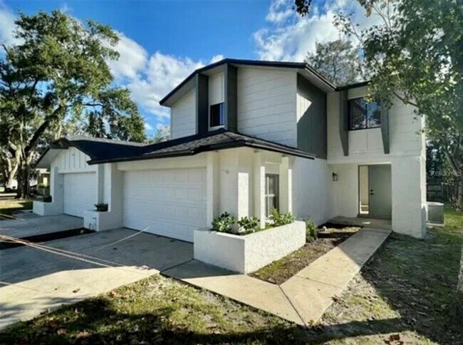 Foto del edificio - 640 Macduff Ln