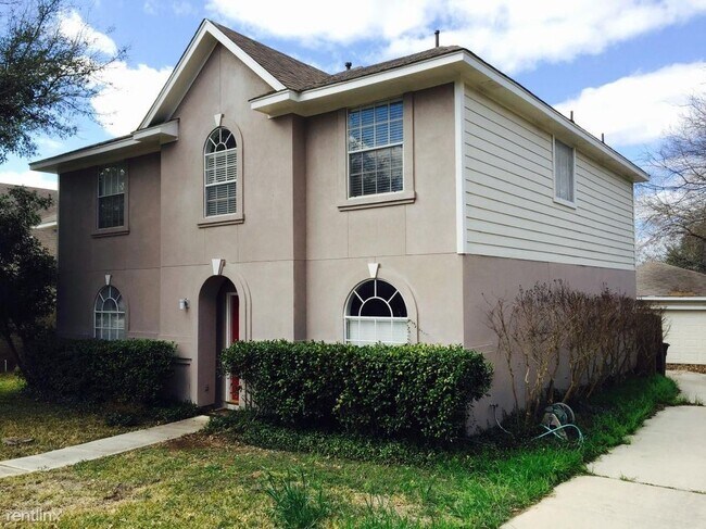 Building Photo - 4 br, 3 bath House - 10463 Trailway Oak