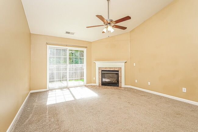 Building Photo - 3644 Thornaby Cir
