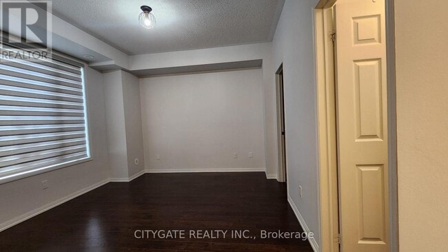 Building Photo - 1 Beckenrose Ct