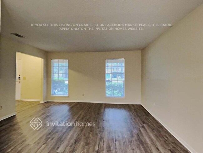 Foto del edificio - 11219 Sky Ridge Dr