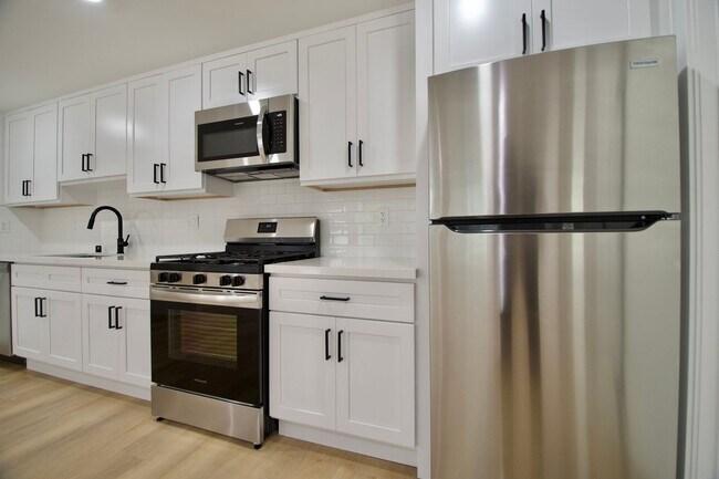 Foto del edificio - 1507 Silver Lake Blvd