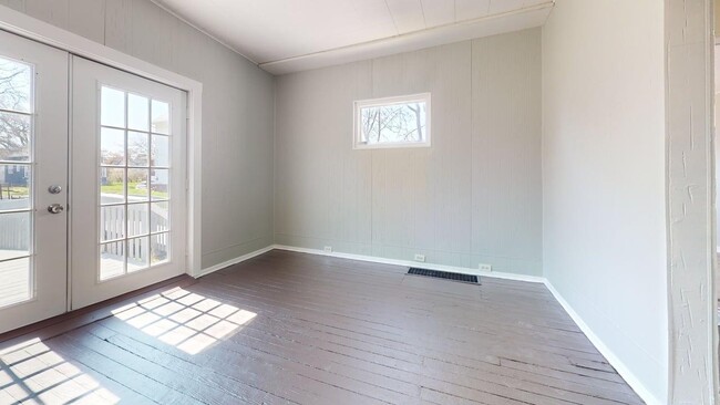 Building Photo - 1117 Arlington Ave SW