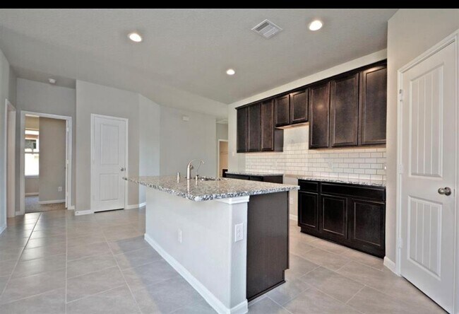 Building Photo - 7535 Keystone Blossom Trl