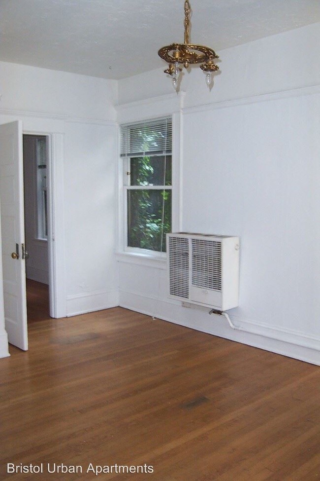 Foto del edificio - 2190 W Burnside St