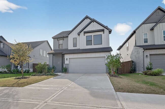 Foto del edificio - 16915 Chapel Knox Dr