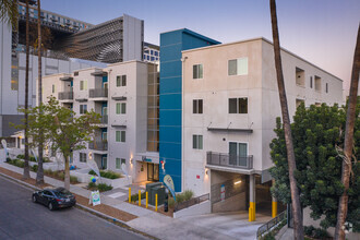 LA1440 Apartments Photo