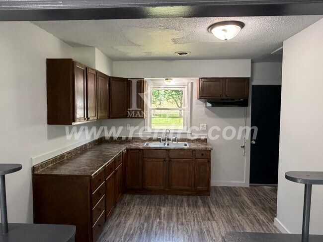 Foto del edificio - 421 Ferndale Ave