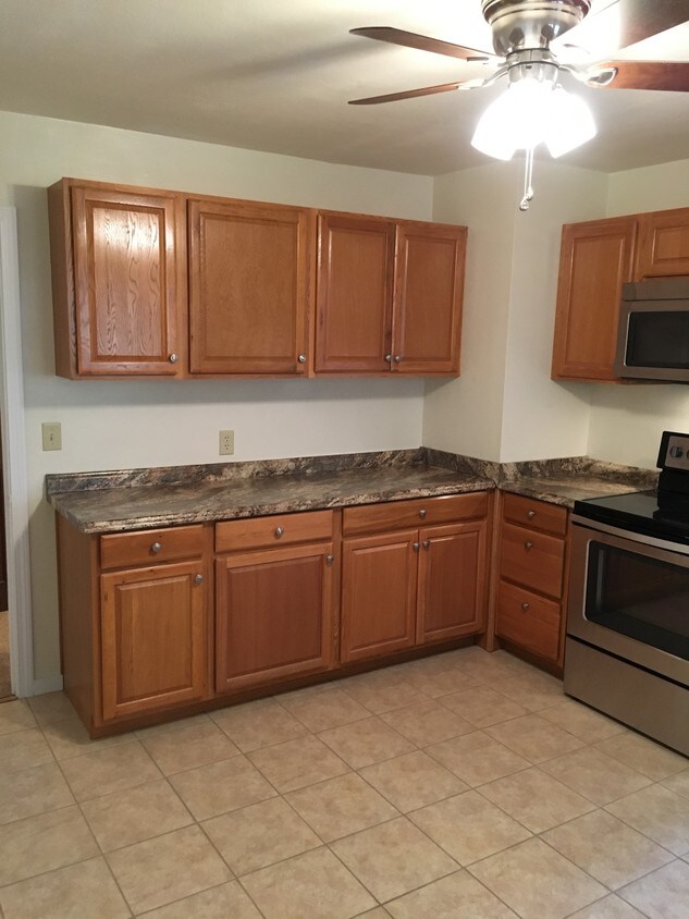 Kitchen - 45 Doratzak Rd