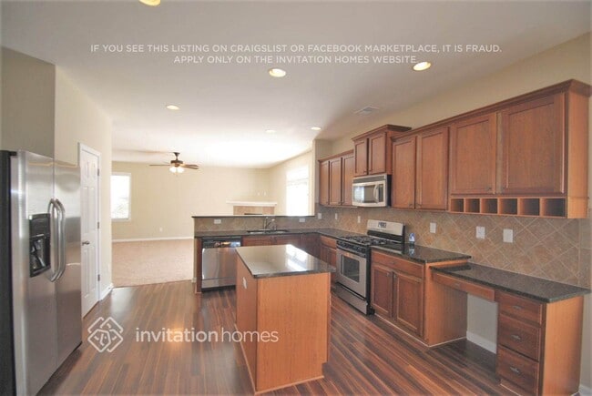 Building Photo - 2653 Bluestone Dr SW