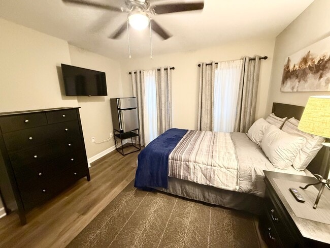Foto del edificio - 7636 Walnut Wood Dr