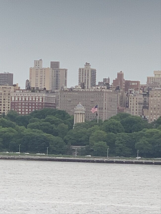 Foto del edificio - 7600 Boulevard East Apt #301, North Bergen...