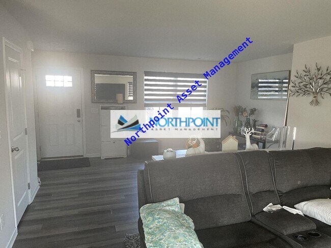 Foto del edificio - Charming 4 beds 2.5 baths in Nashville