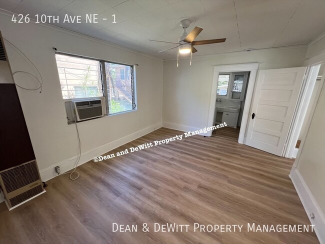 Building Photo - 426 10th Ave NE