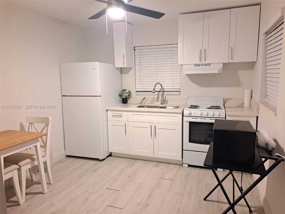 Foto del edificio - 2220 N 57th Way