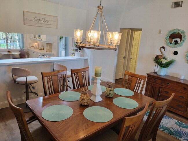 Building Photo - Luxury Living at Amberly Cir, Naples, FL 34112