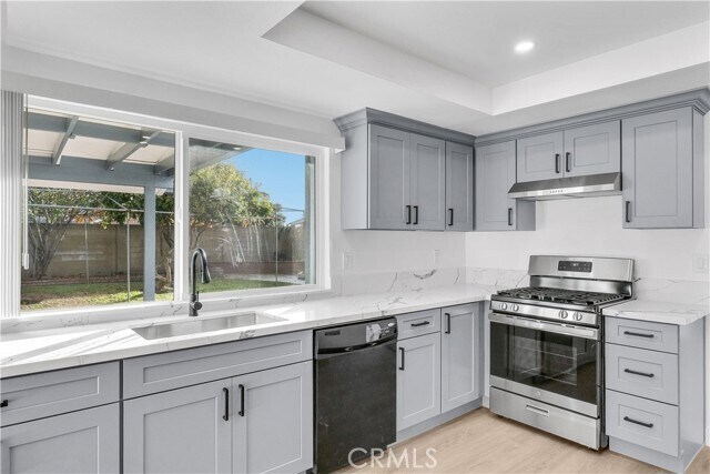 Building Photo - 11392 Coriender Ave