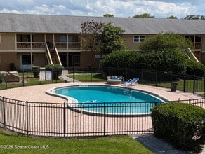 Building Photo - 217 Bristol Ln