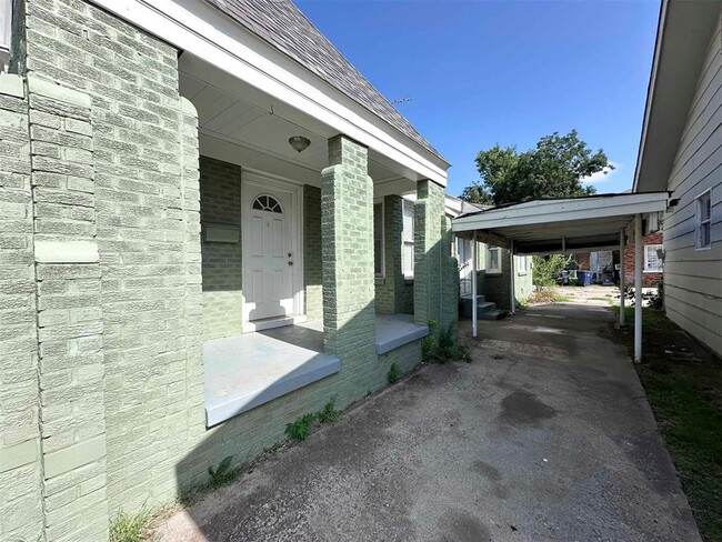 Foto del edificio - 2305 NW 15th St