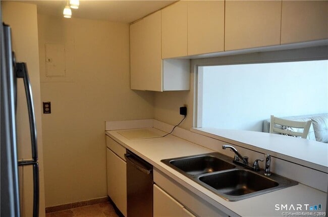 Foto del edificio - 127 Greyrock Pl