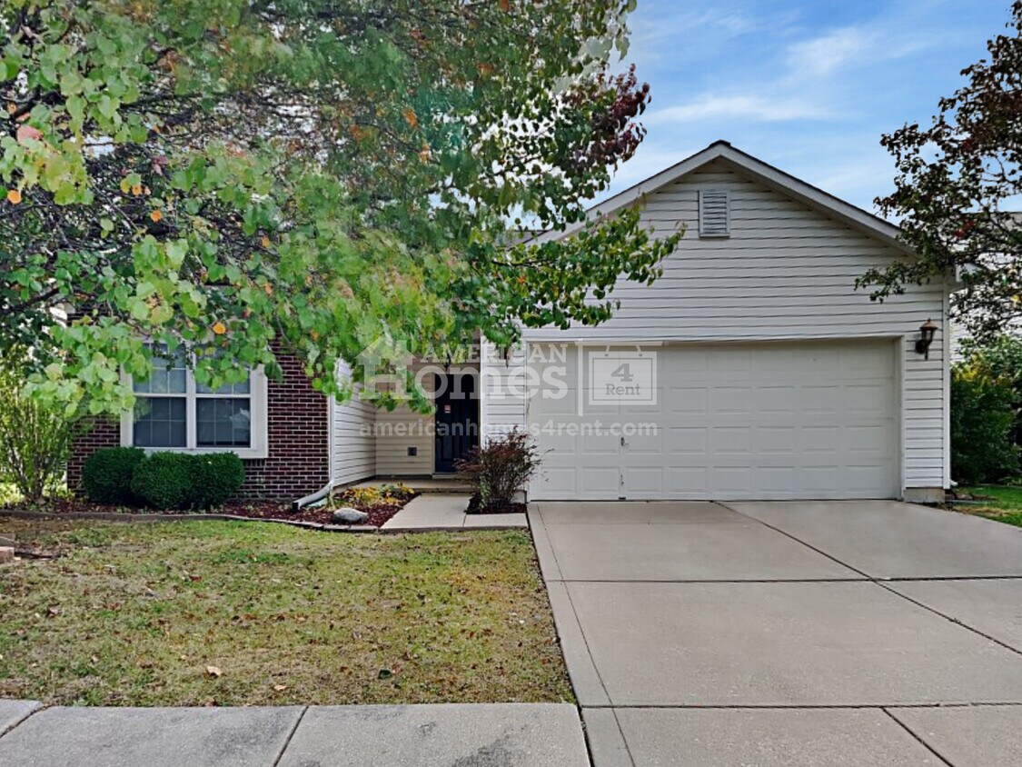 9709 Gibbon Lane House Rental in Avon, IN