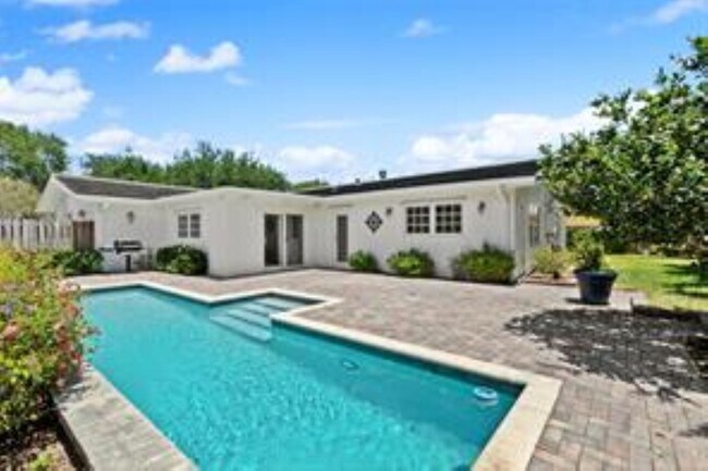 Foto del edificio - 2070 NE 54th Ct