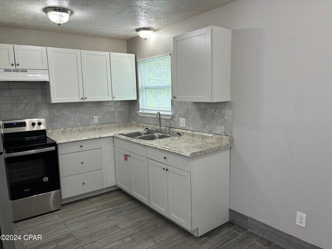 Foto del edificio - 400 E 19th St
