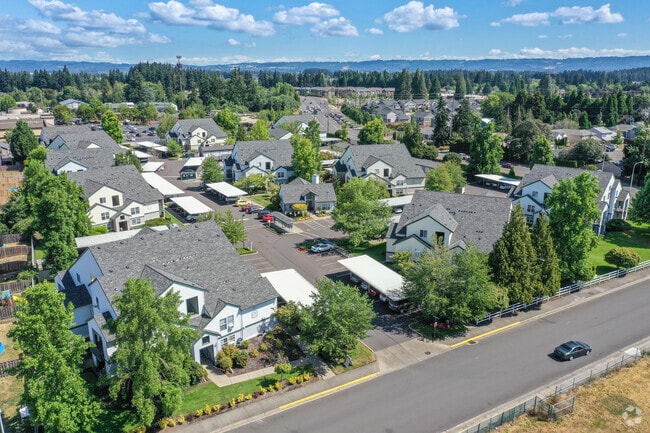 Aerial Photo - Oak Glen Apartments