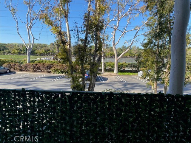 Building Photo - 4111 Apricot Dr