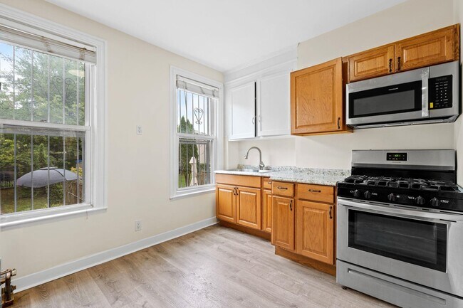 Foto del edificio - 294 Clerk St