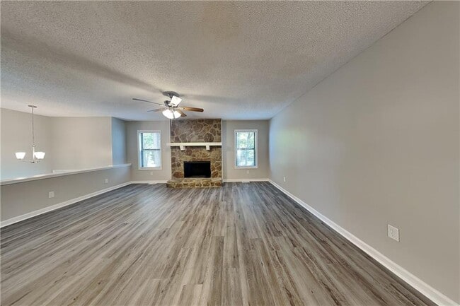 Building Photo - 4523 Hickory Grove Dr NW