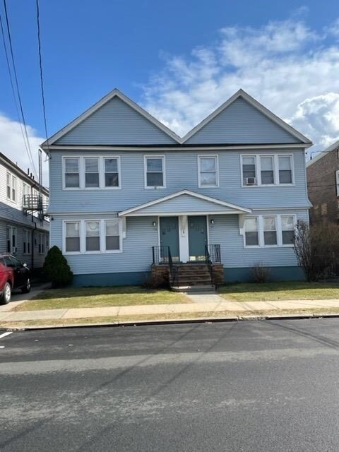 Primary Photo - 760 Forest St