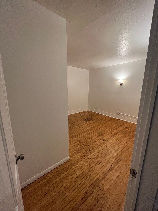 Foto del edificio - 425 6th Ave NE