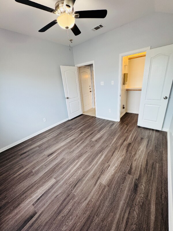 Foto del edificio - 5632 Blackmon Ct