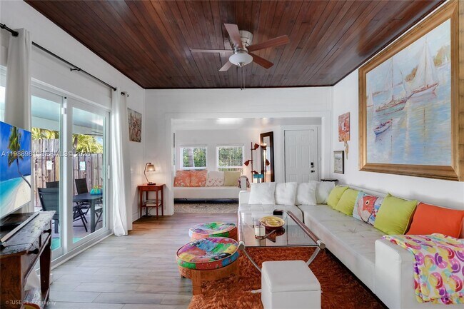 Foto del edificio - 212 SW 1st Ave
